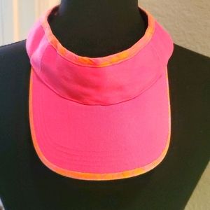 🍀Pink visor with orange pattern trim